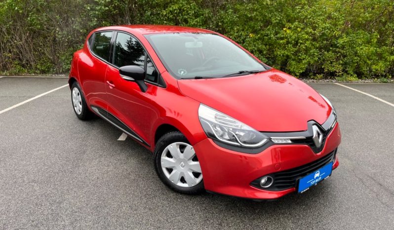 
								Renault Clio IV full									