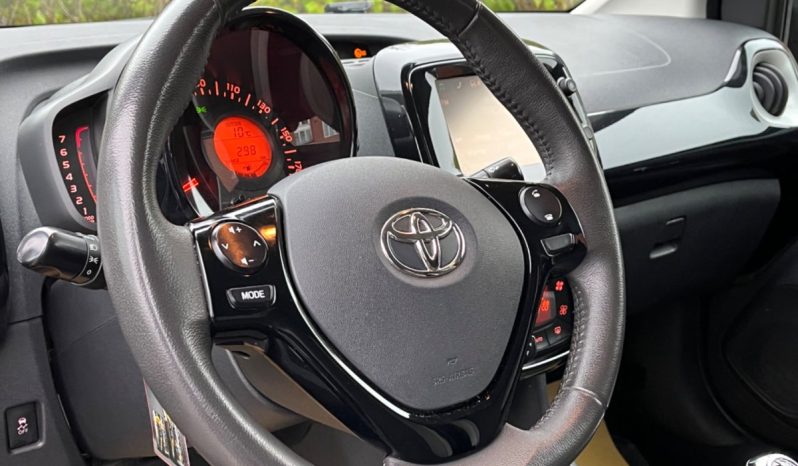 
								Toyota Aygo full									