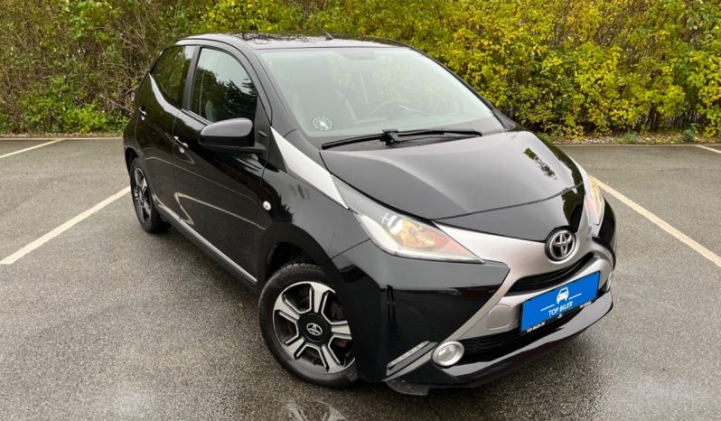 
								Toyota Aygo full									