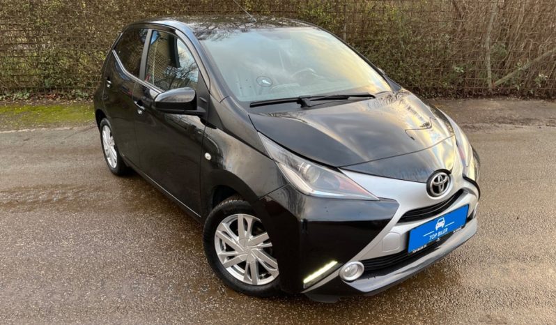 
								Toyota Aygo full									