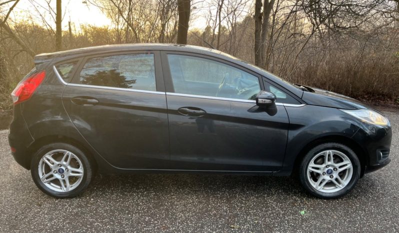 
								Ford Fiesta 1,0 SCTi 100 Titanium 5d full									