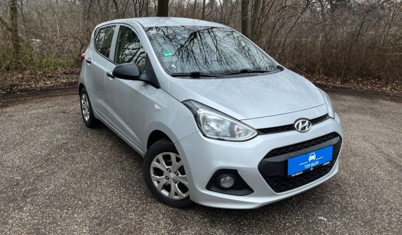 
								Hyundai i10 full									