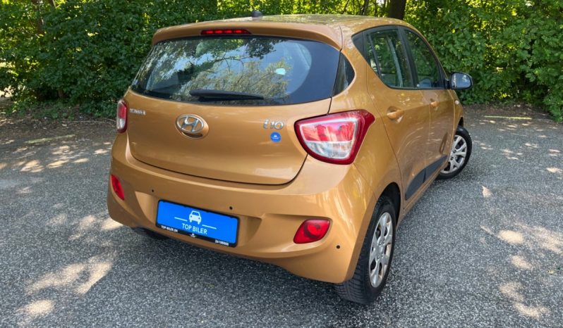 
								Hyundai i10 1,0 Black Line 5d full									