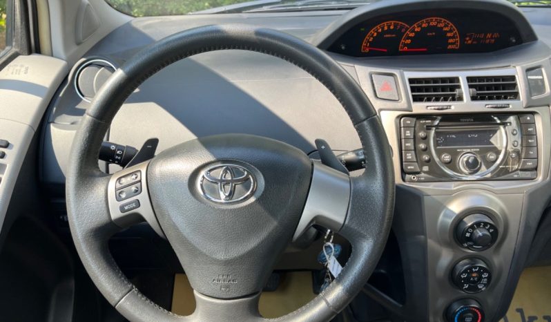 
								Toyota Yaris 1,3 VVT-i T2 Touch MDS 5d full									