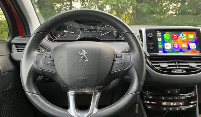 
								Peugeot 208 1,6 BlueHDi 100 Allure 5d full									