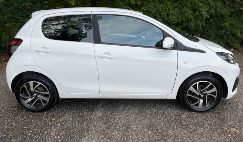 
								Peugeot 108 1,0 e-VTi 69 Spirit 5d full									