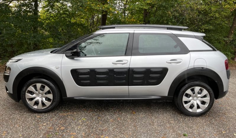 
								Citroën C4 Cactus 1,2 PureTech 82 Feel ETG 5d full									