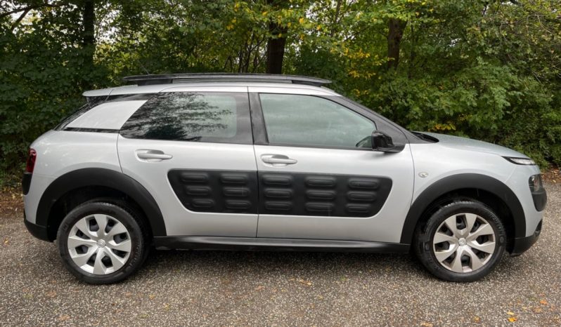 
								Citroën C4 Cactus 1,2 PureTech 82 Feel ETG 5d full									