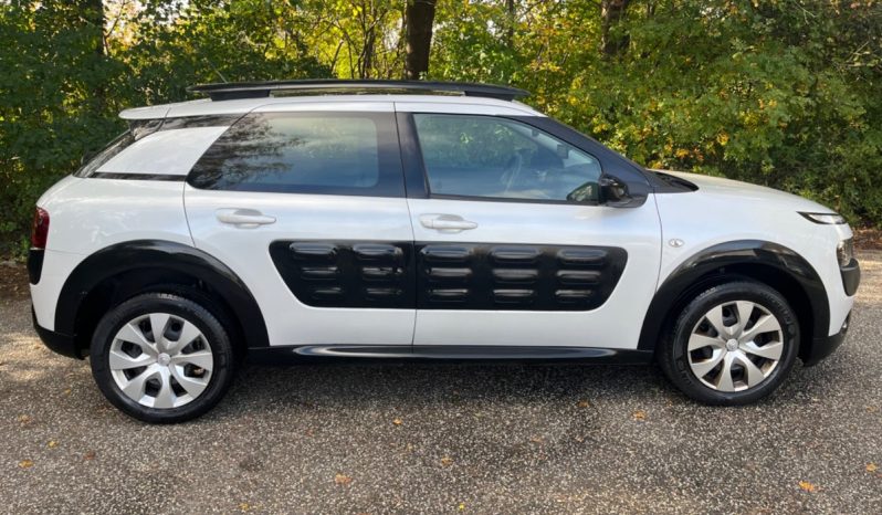 
								Citroën C4 Cactus 1,2 PureTech 82 Shine ETG 5d full									