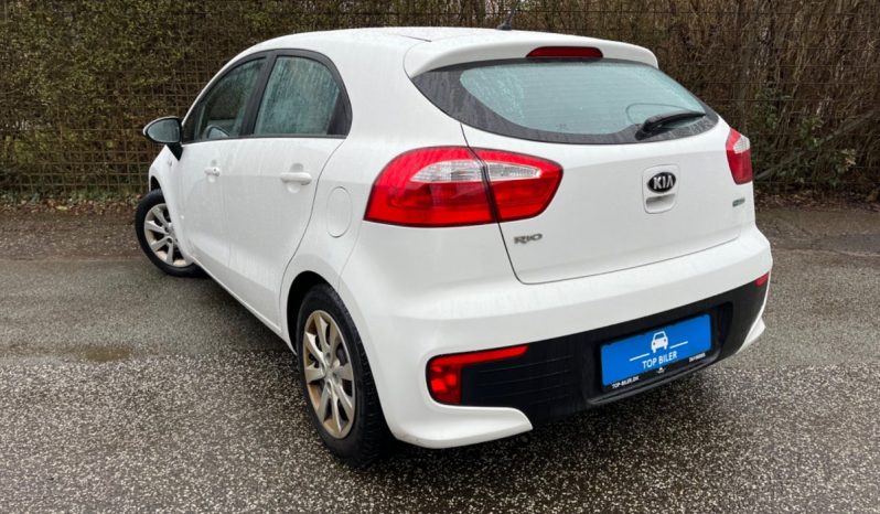 
								Kia Rio 1,4 CVVT Style+ 5d full									