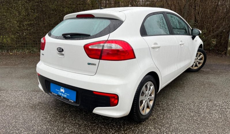 
								Kia Rio 1,4 CVVT Style+ 5d full									