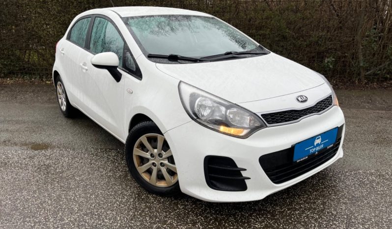 
								Kia Rio 1,4 CVVT Style+ 5d full									