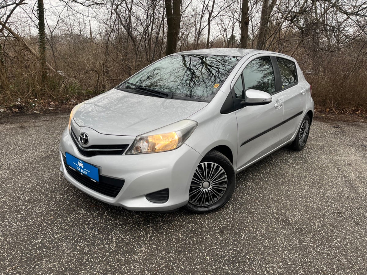 Toyota Yaris 1,0 VVT-i T2 Touch 5d