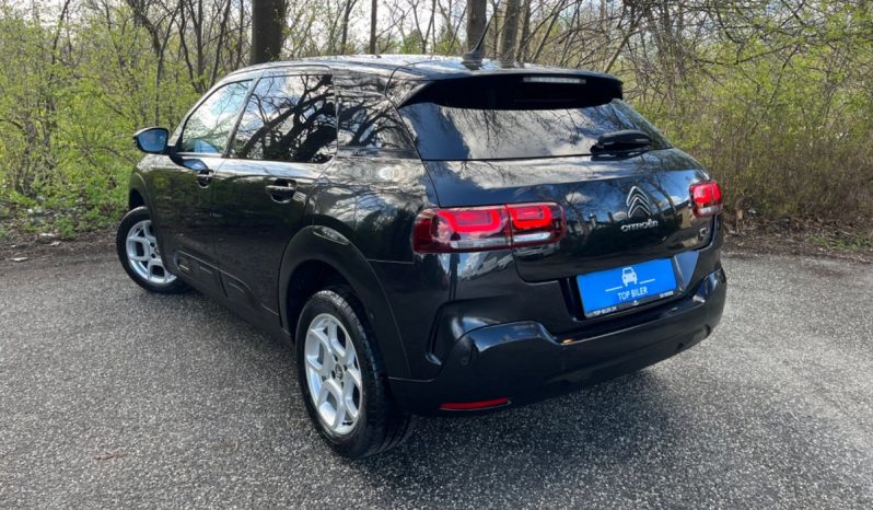 
								Citroën C4 Cactus 1,2 PureTech 110 SkyLine 5d full									