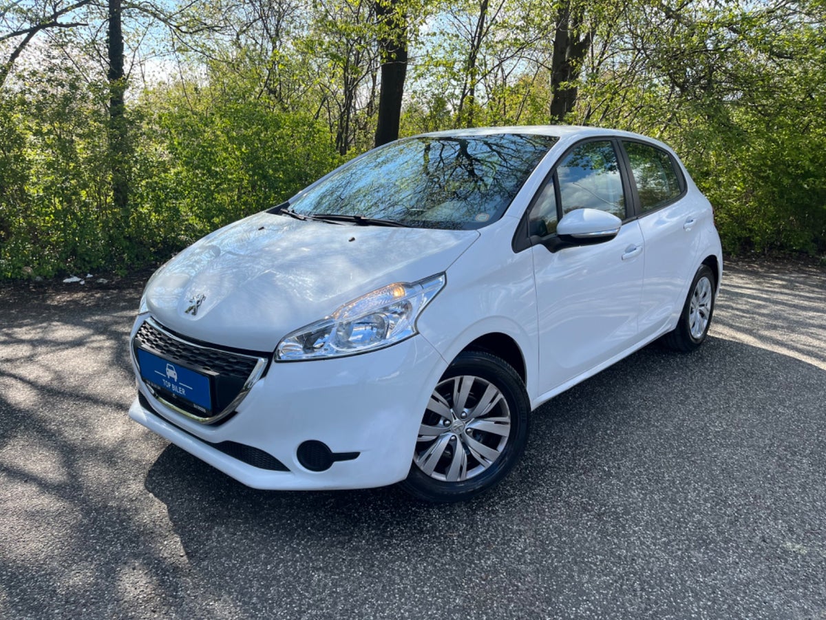 Peugeot 208 1,2 VTi Allure 5d