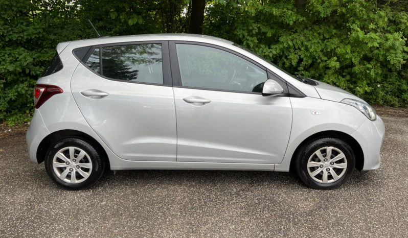 
								Hyundai i10 1,0 Touch 5d full									