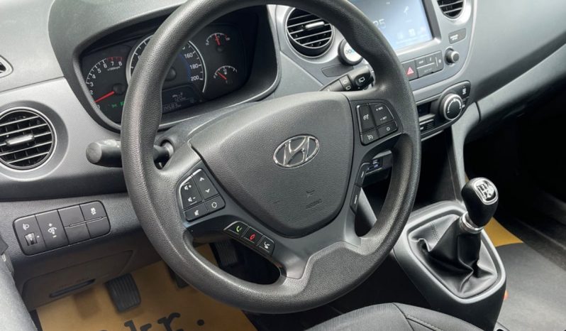 
								Hyundai i10 1,0 Premium 5d full									