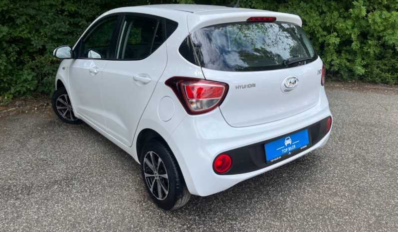 
								Hyundai i10 1,0 Premium 5d full									