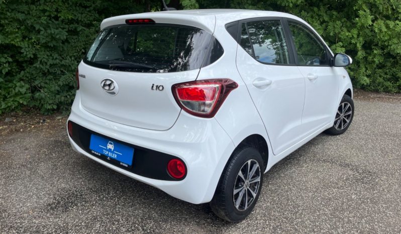 
								Hyundai i10 1,0 Premium 5d full									