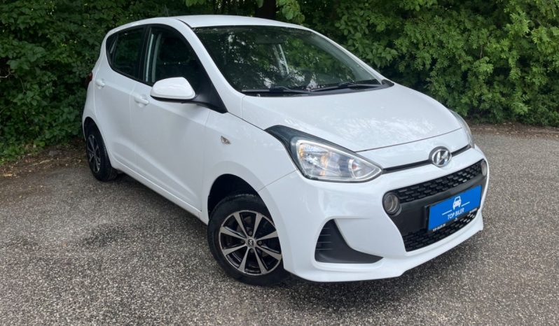 
								Hyundai i10 1,0 Premium 5d full									