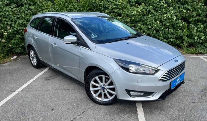 
								Ford Focus 1,0 SCTi 125 Titanium stc. 5d full									