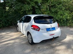 
										Peugeot 208 1,2 VTi 82 Allure 5d full									