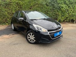 
										Peugeot 208 1,2 VTi 82 Allure 5d full									