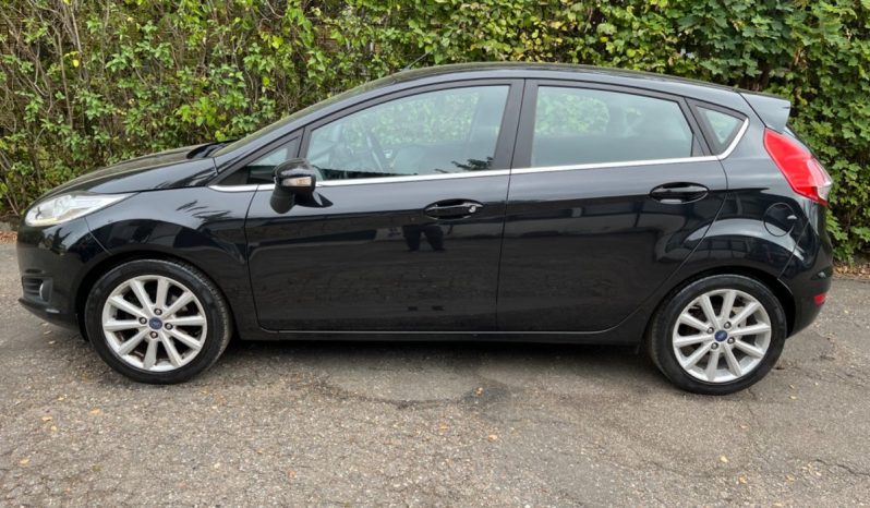 
								Ford Fiesta 1,0 SCTi 100 Titanium aut. 5d full									