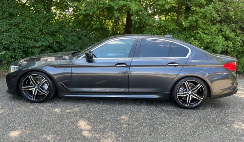 
								BMW 520d 2,0 M-Sport aut. 4d full									