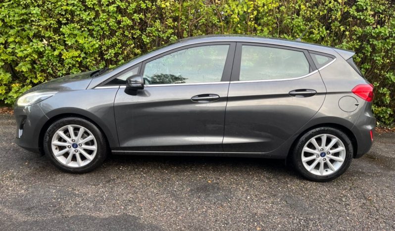 
								Ford Fiesta 1,0 EcoBoost Titanium 5d full									