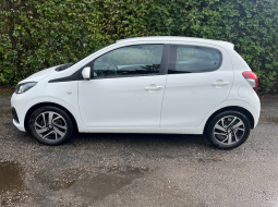 
										Peugeot 108 1,0 e-VTi 72 Allure+ 5d full									