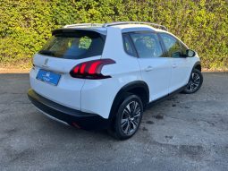 
										Peugeot 2008 1,2 e-THP 110 Allure EAT6 5d full									