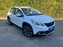 
										Peugeot 2008 1,2 e-THP 110 Allure EAT6 5d full									