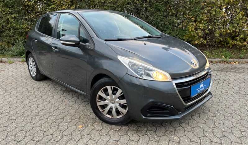 
								Peugeot 208 1,2 VTi 82 Active 5d full									