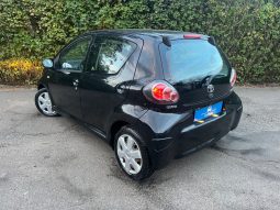 
										Toyota Aygo 1,0 Air+ 5d full									