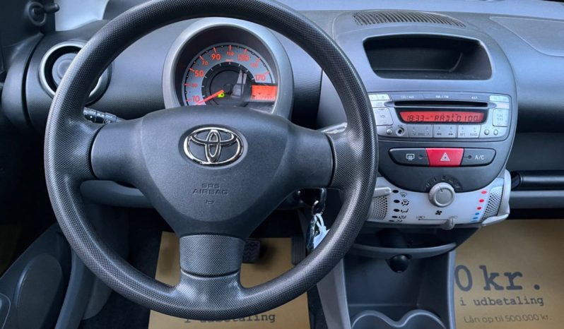 
								Toyota Aygo 1,0 Air+ 5d full									