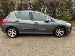 
										Peugeot 308 1,6 VTi Comfort+ 5d full									