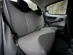 
										Toyota Aygo 1,0 5d full									