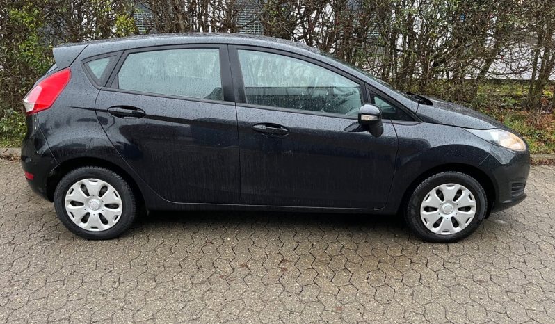 
								Ford Fiesta 1,0 SCTi 100 Titanium 5d full									