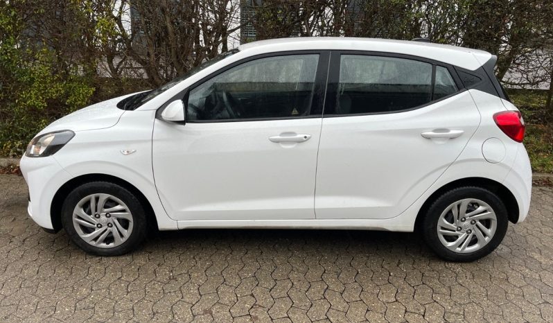 
								Hyundai i10 1,0 MPi Essential 5d full									