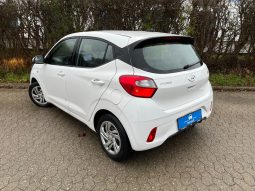 
										Hyundai i10 1,0 MPi Essential 5d full									