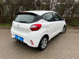 
										Hyundai i10 1,0 MPi Essential 5d full									