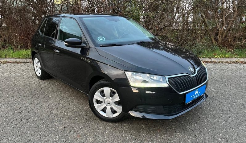 
								Skoda Fabia 1,0 MPi 60 Celebration 5d full									