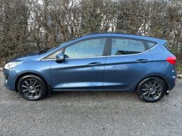 
										Ford Fiesta 1,0 EcoBoost mHEV Vignale 5d full									