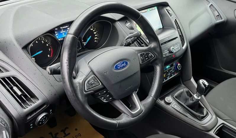 
								Ford Focus 1,0 SCTi 125 Titanium stc. 5d full									