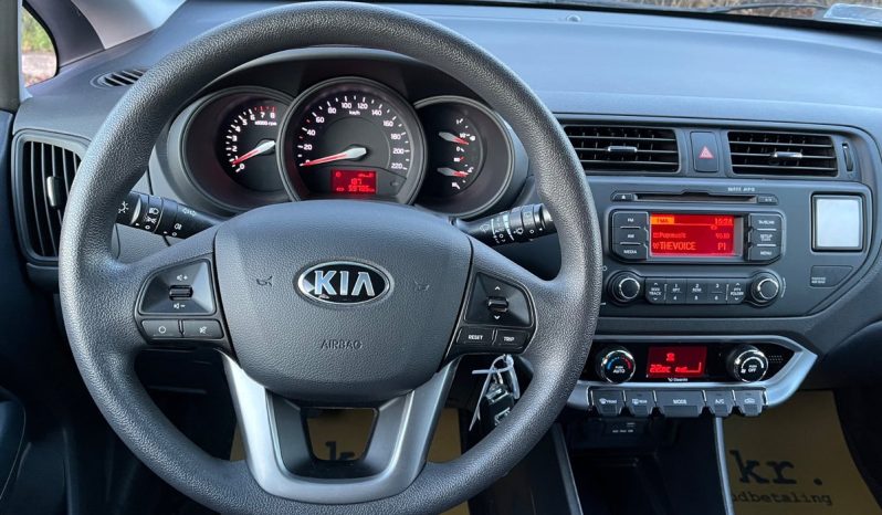 
								Kia Rio 1,2 CVVT Premium 5d full									