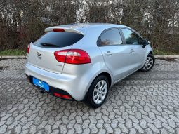 
										Kia Rio 1,2 CVVT Premium 5d full									