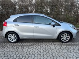 
										Kia Rio 1,2 CVVT Premium 5d full									