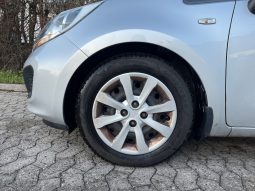 
										Kia Rio 1,2 CVVT Premium 5d full									