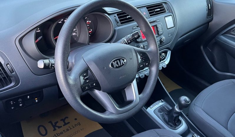 
								Kia Rio 1,2 CVVT Premium 5d full									